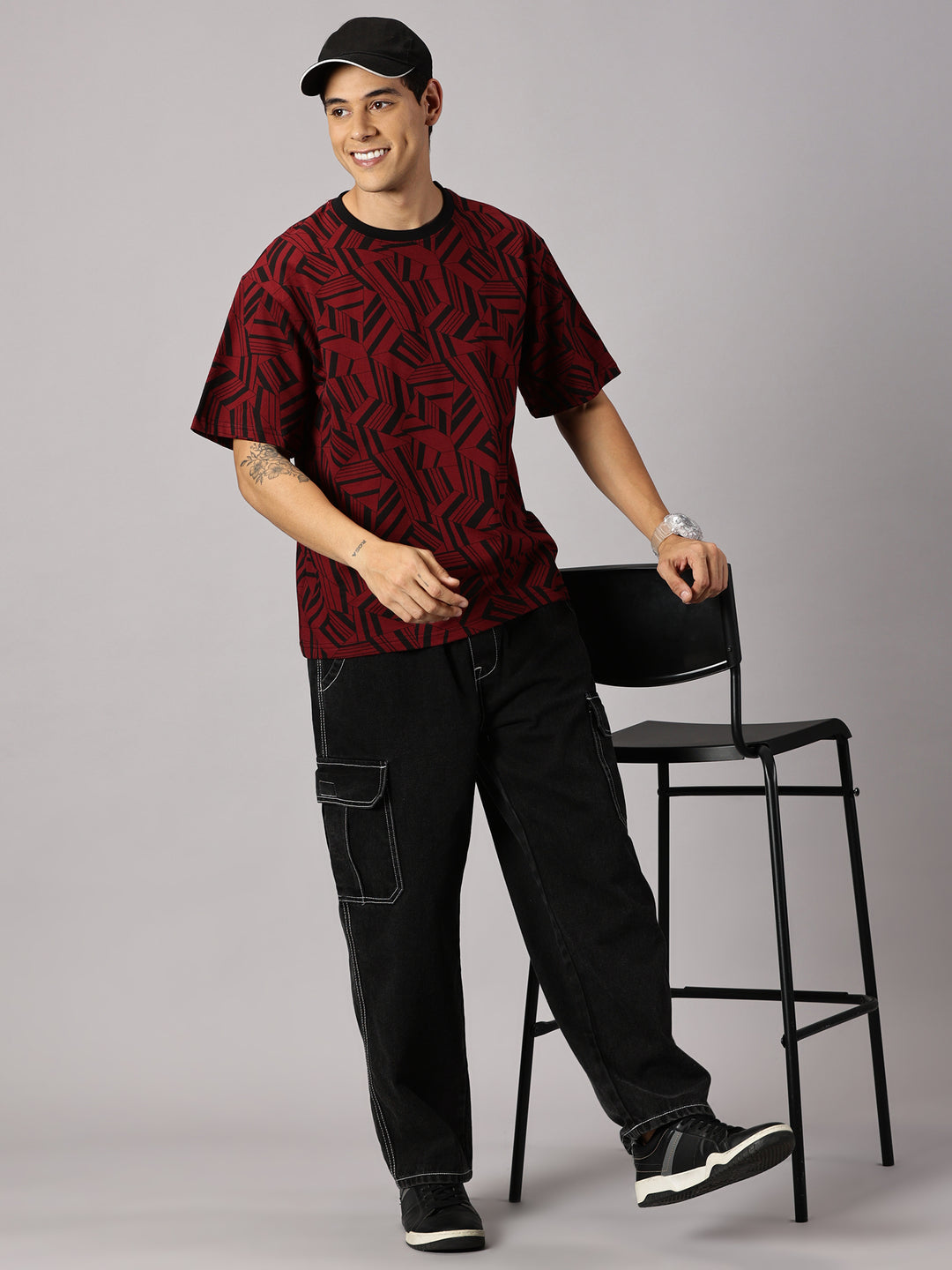 Print Maroon Oversized T-Shirt - By Rodzen