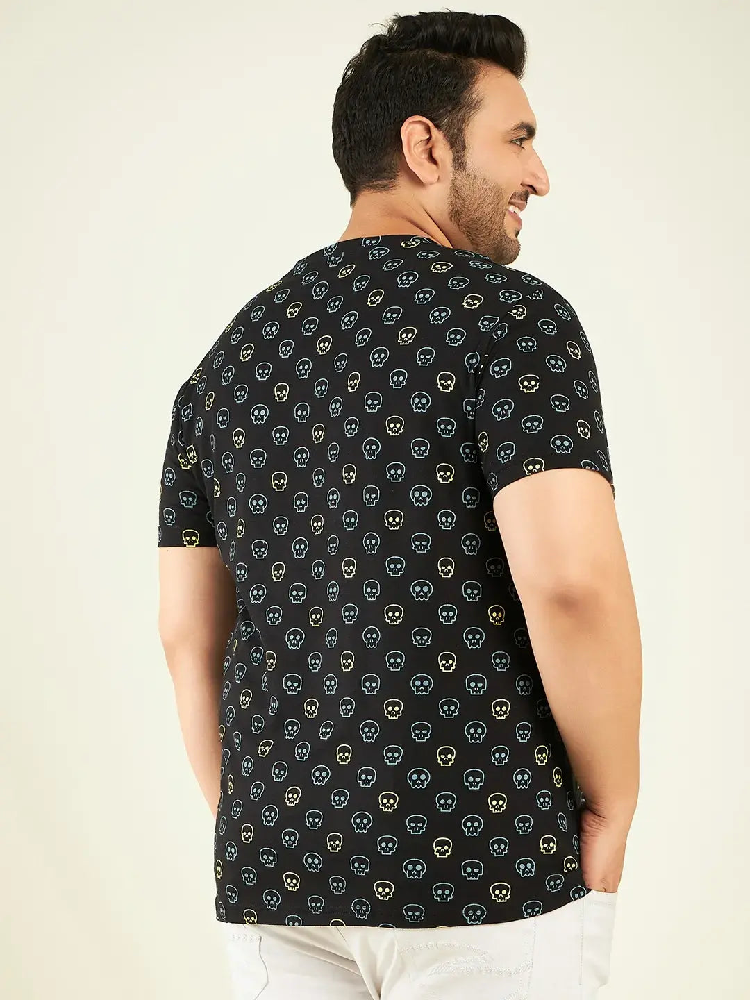 Black Skull Print Grey Plus Size T-Shirt By Rodzen