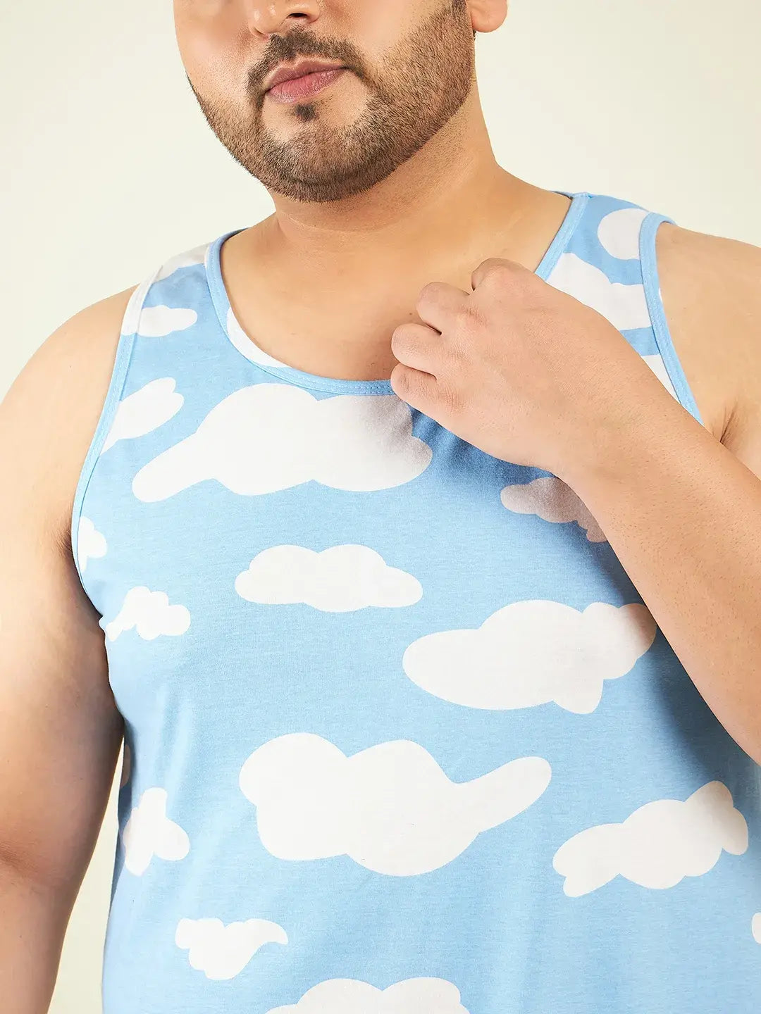 Blue Cloud Print White Plus Size Vest By Rodzen