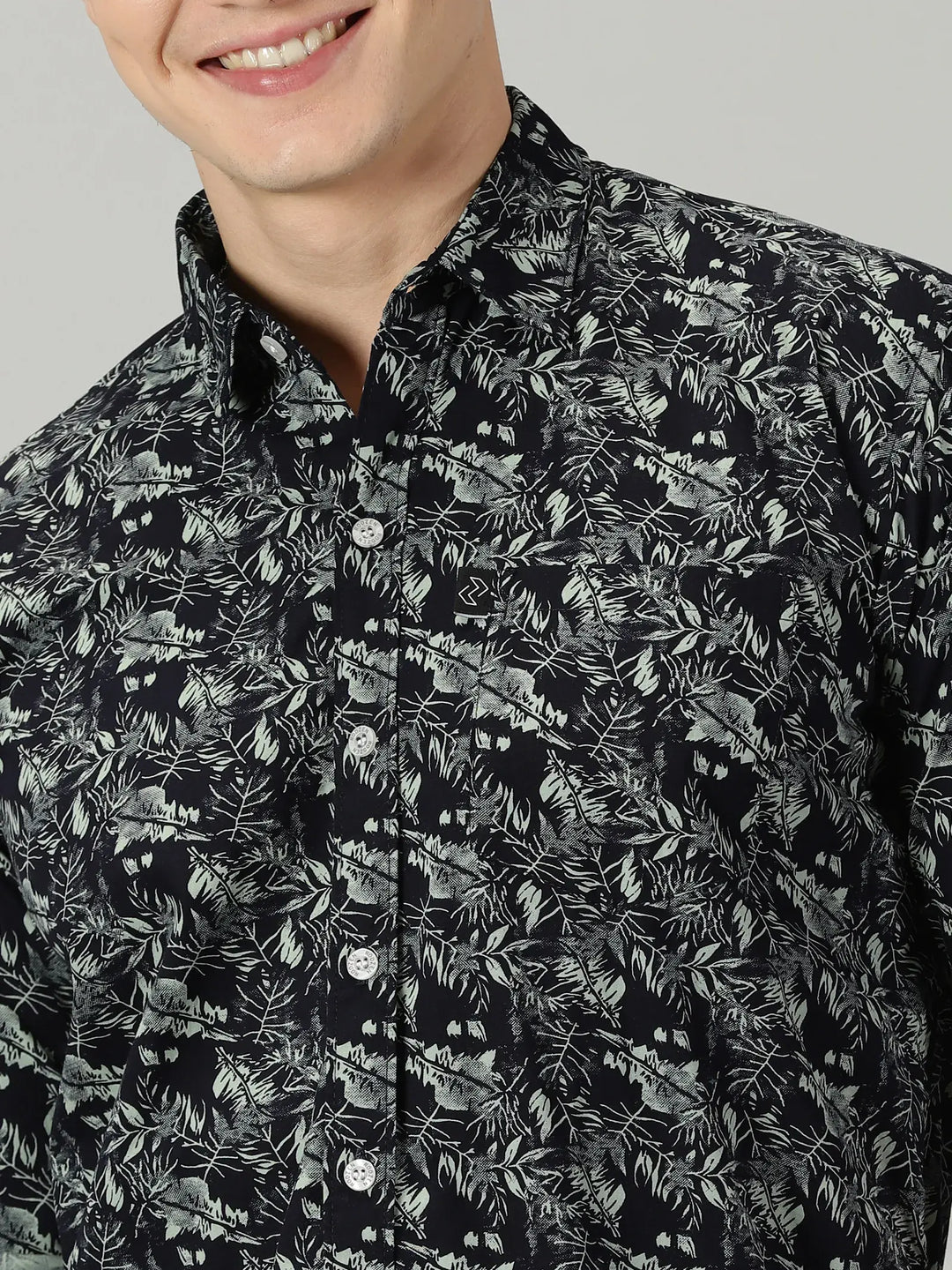 Green Leaf Full Sleeve Men's Printed Shirt