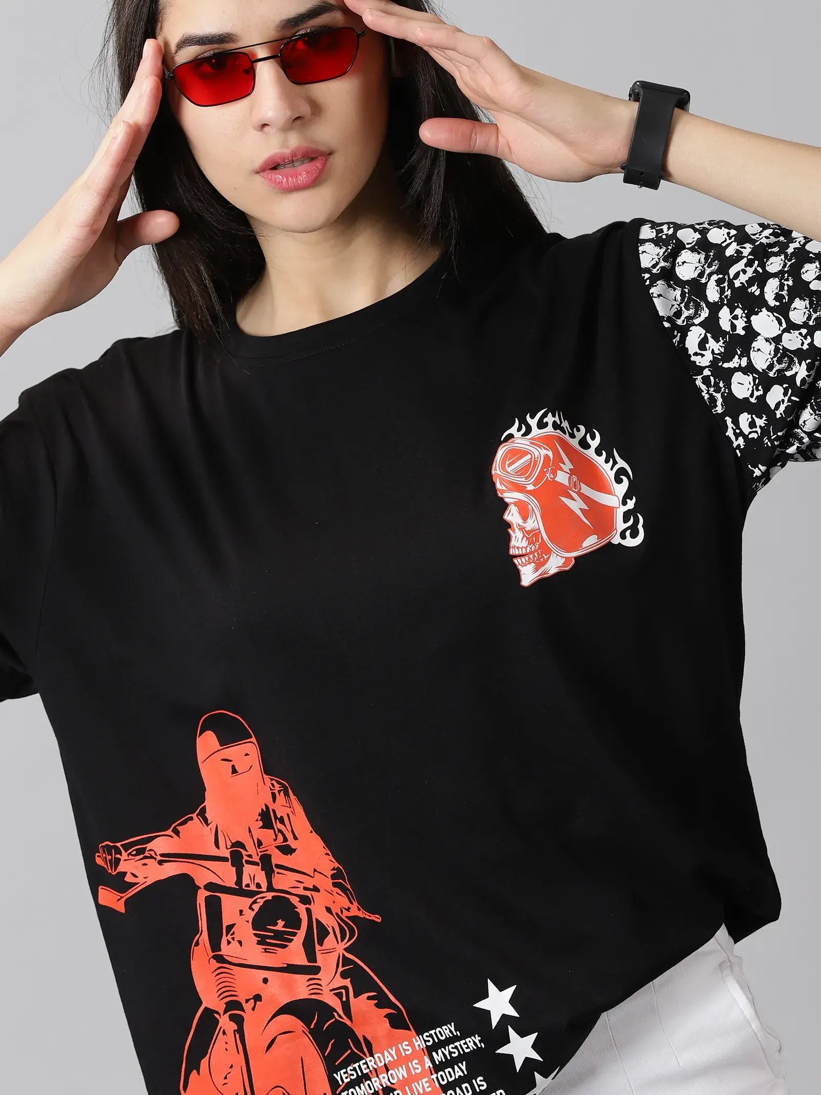 Black Skull Printeded Women Oversized T-Shirt - Rodzen